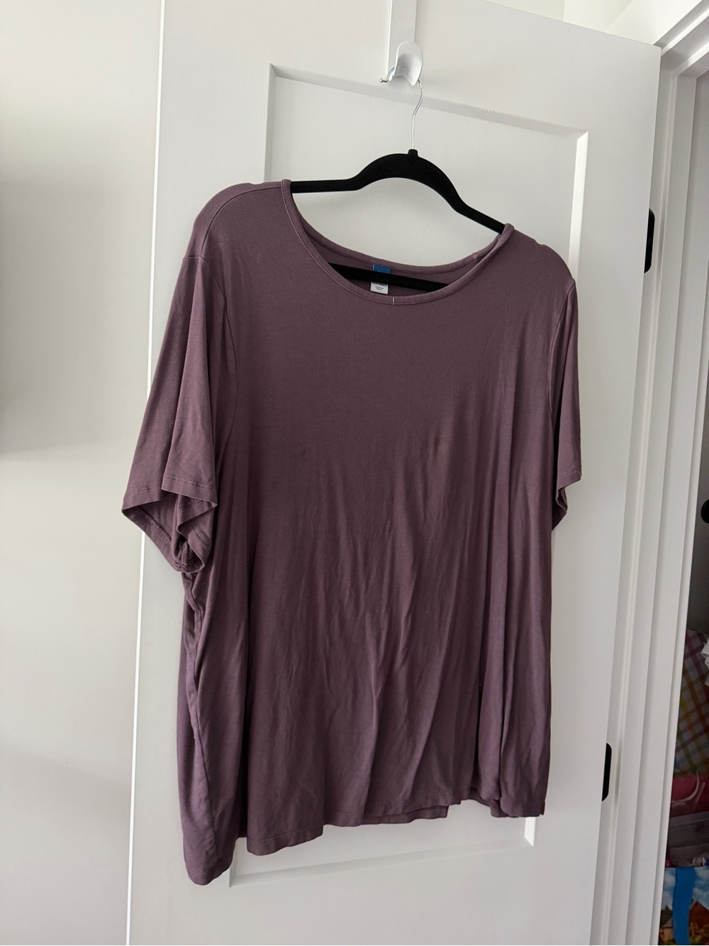 Old Navy Short Sleeve Crewneck Tee in Dusty Mauve